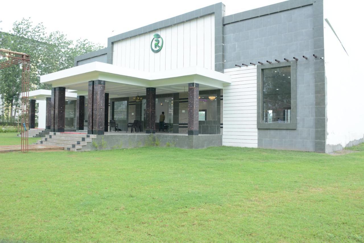Royal Green Celebrate In Style Saharanpur Exteriör bild