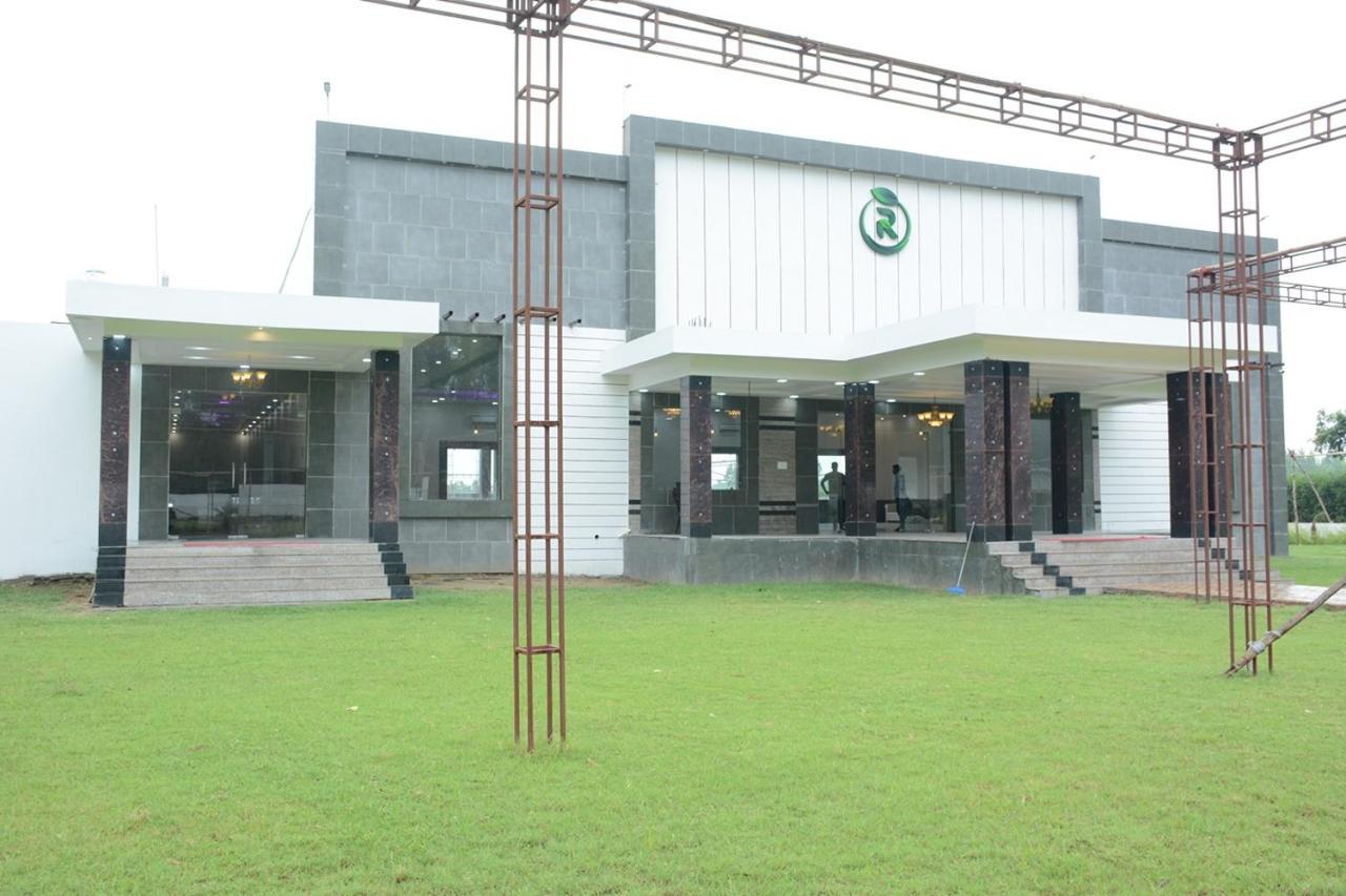 Royal Green Celebrate In Style Saharanpur Exteriör bild