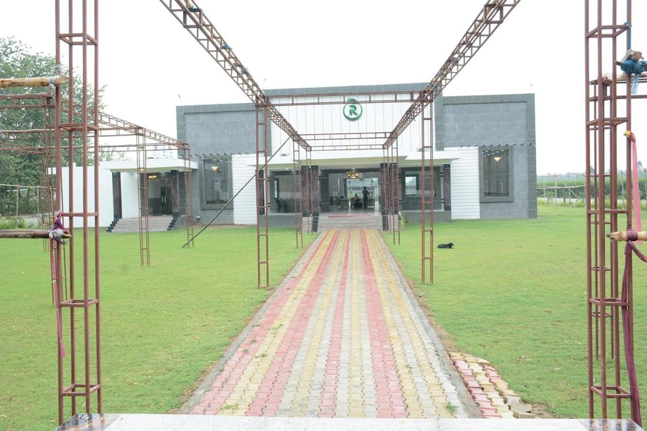 Royal Green Celebrate In Style Saharanpur Exteriör bild