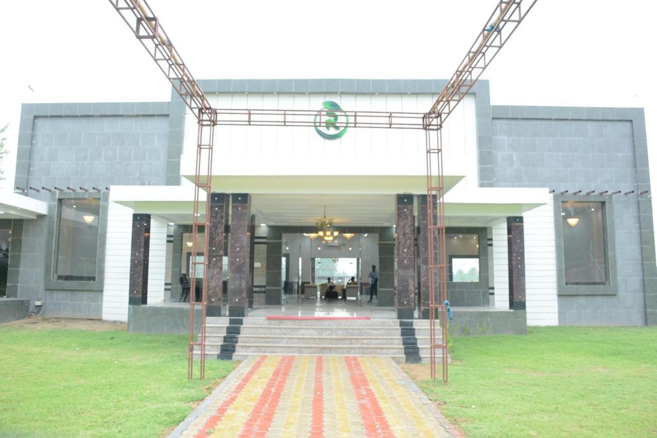 Royal Green Celebrate In Style Saharanpur Exteriör bild
